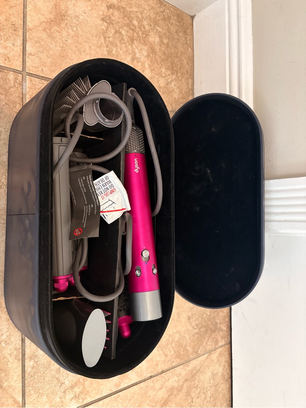 Dyson Hot Pink Multi-Styler Set with Velvet Case - Picture 5 of 6